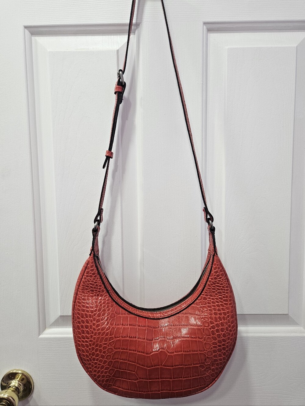 Patricia Nash Papaya Croc-Embossed Crescent Shoulder Bag - NEW - Picture 4 of 14